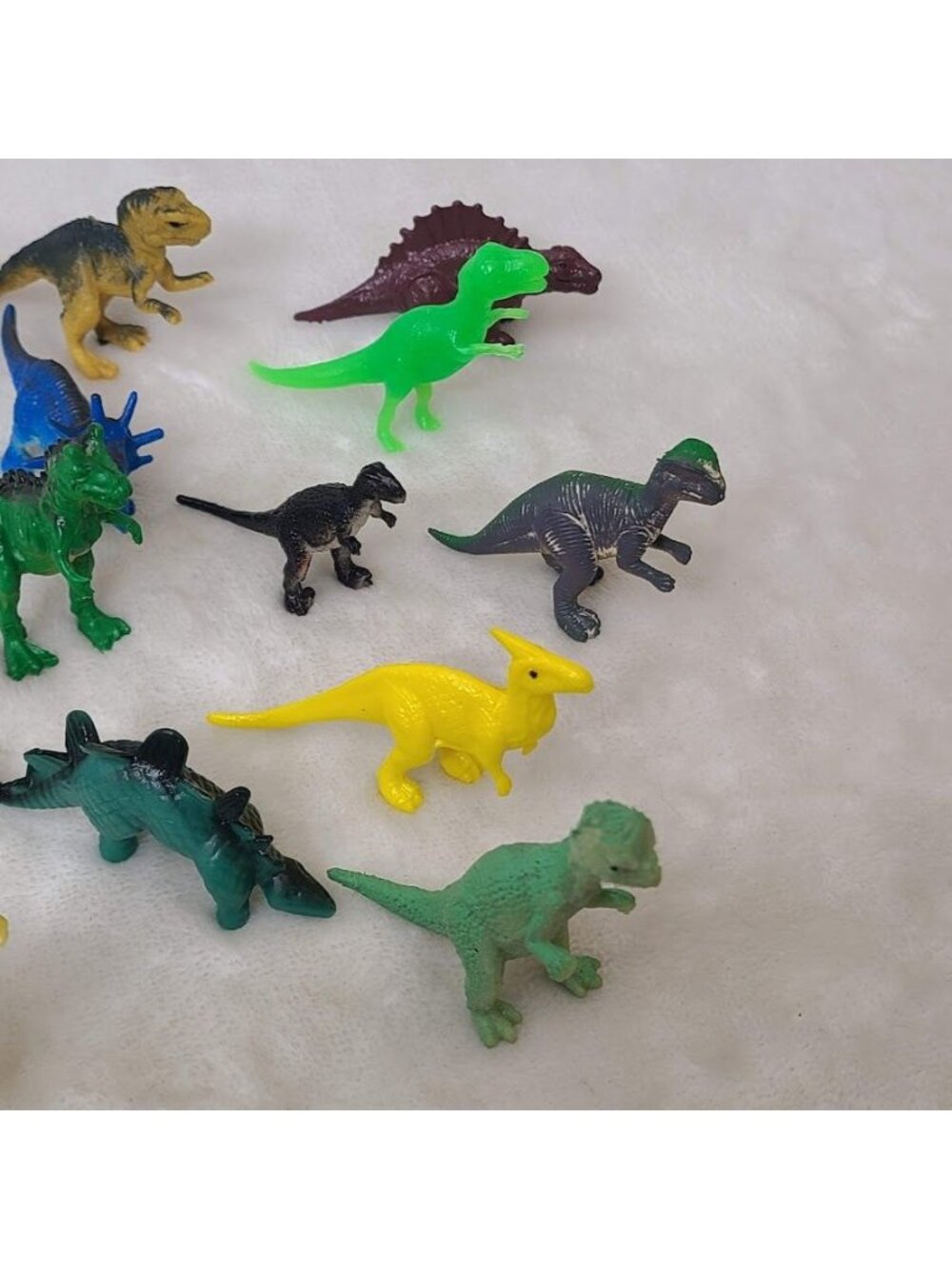 21 Pc Mini Dinosaur Figure Lot T Rex Triceratops Tree Soldier Toys - Picture 9 of 11